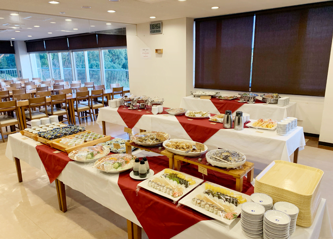 ビュッフェ料理写真